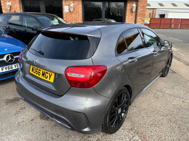 MERCEDES-BENZ A CLASS