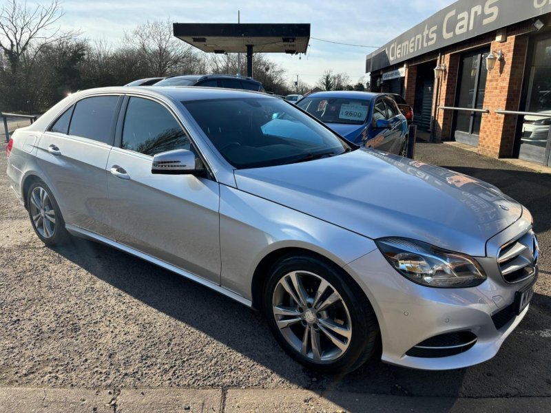 MERCEDES-BENZ E CLASS