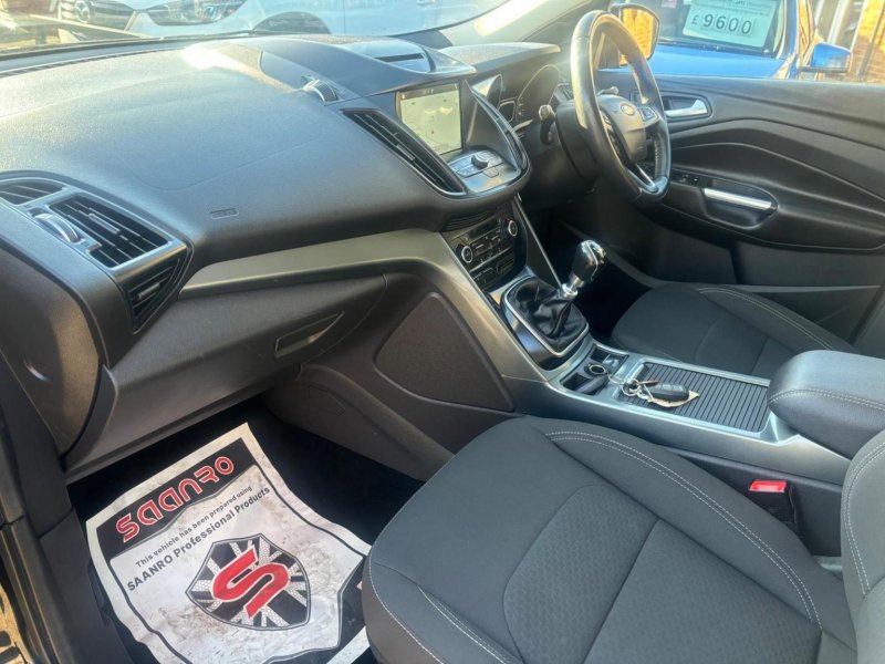 FORD KUGA