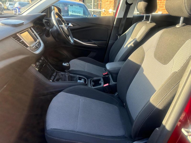 VAUXHALL GRANDLAND X