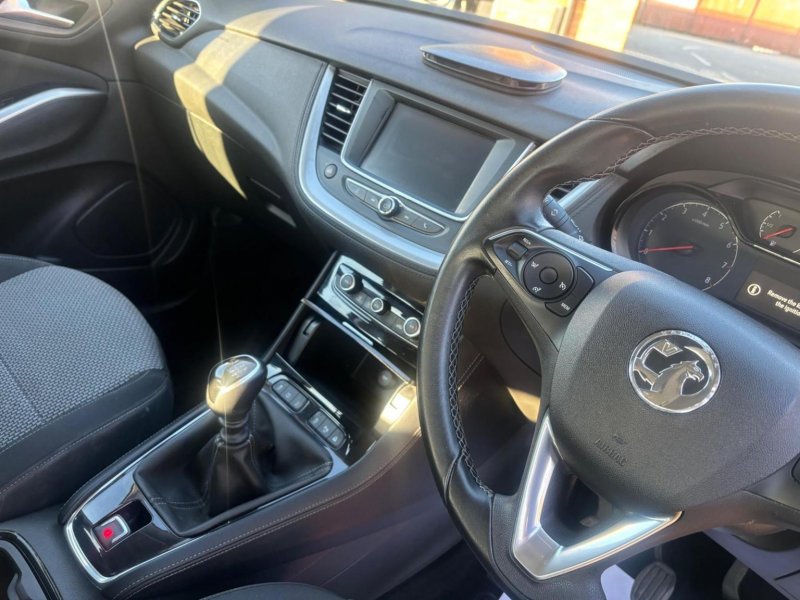 VAUXHALL GRANDLAND X