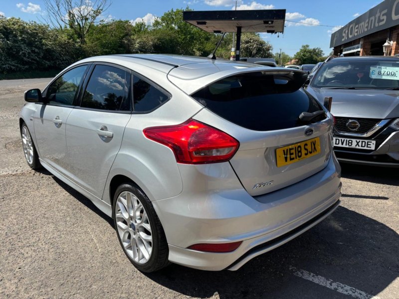 FORD FOCUS