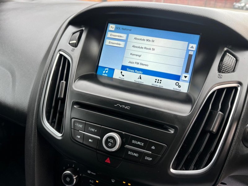 FORD FOCUS