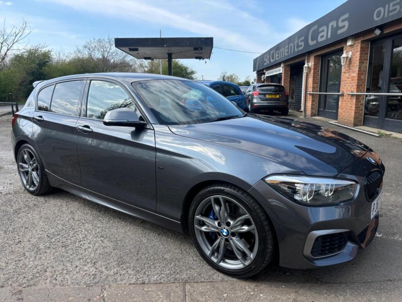 BMW 1 SERIES