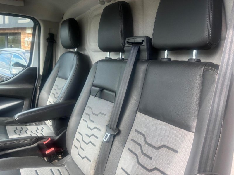 FORD TRANSIT CUSTOM