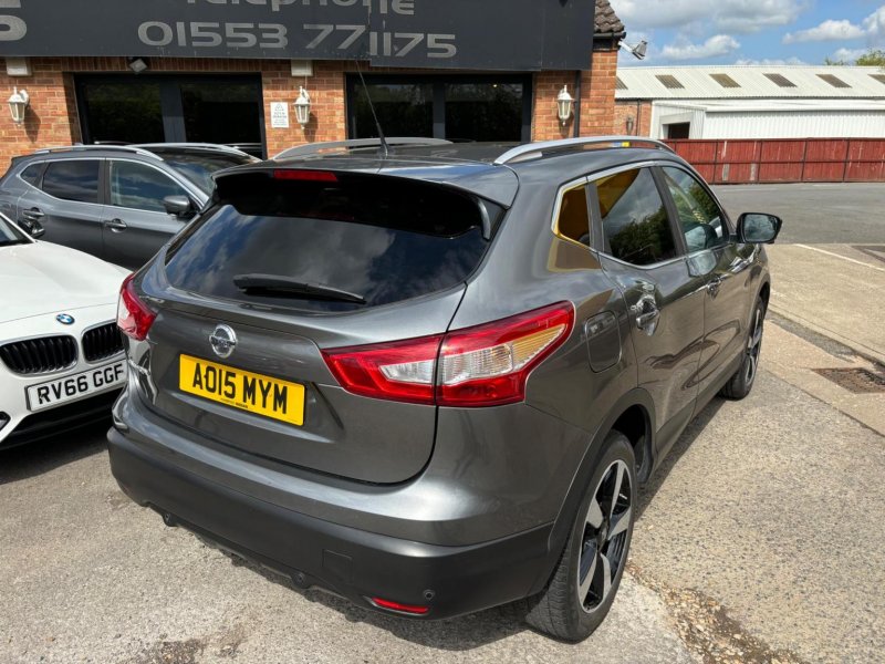 NISSAN QASHQAI