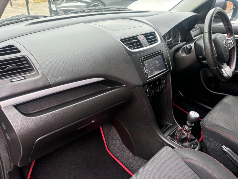 SUZUKI SWIFT