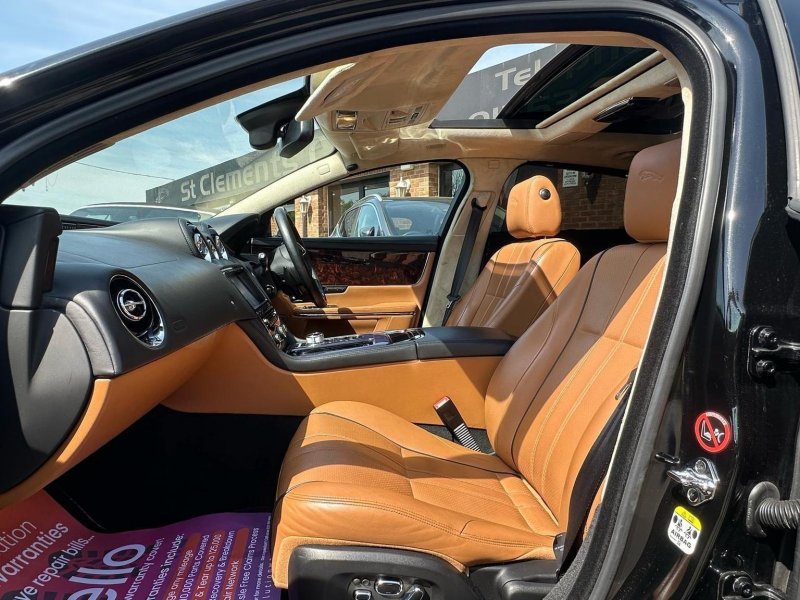 JAGUAR XJ
