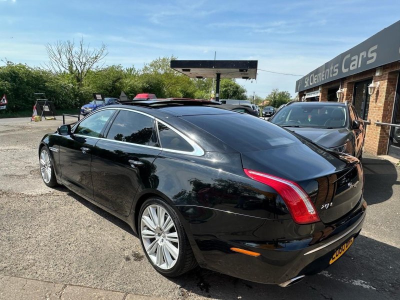 JAGUAR XJ